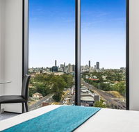 Essence Suites Taringa - Accommodation in Surfers Paradise