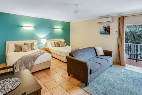 Coral Tree Inn - Accommodation in Surfers Paradise 6