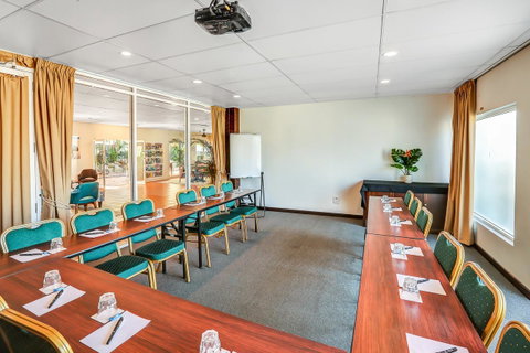 Coral Tree Inn - Accommodation in Surfers Paradise 9