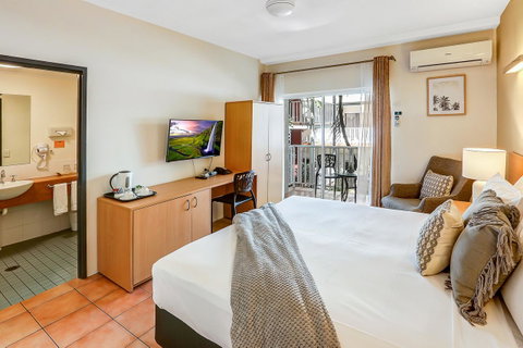 Coral Tree Inn - Accommodation in Surfers Paradise 20