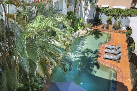 Coral Tree Inn - Accommodation in Surfers Paradise 18