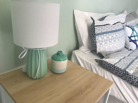 Location! 2BR Town View Unit In Centre Of Airlie. - Accommodation in Surfers Paradise 14