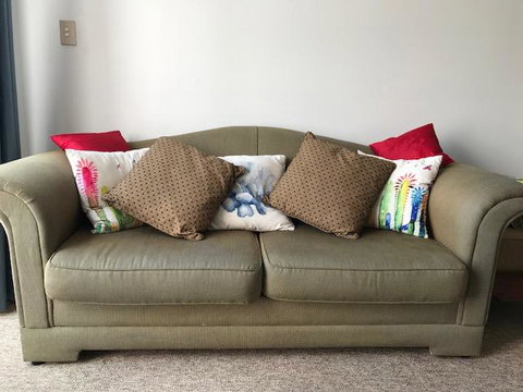 Location! 2BR Town View Unit In Centre Of Airlie. - Accommodation in Surfers Paradise 4