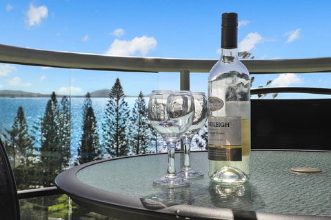 Malibu Apartments - Accommodation in Surfers Paradise 0