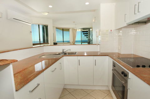 Malibu Apartments - Accommodation in Surfers Paradise 15