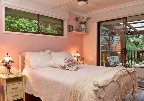 Manitzky Magic -B&B Home With Heart - Accommodation in Surfers Paradise 0