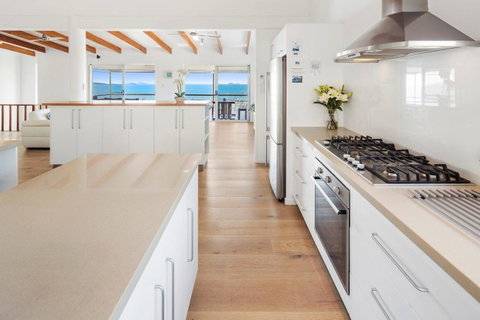 Nautilus On The Hill - Airlie Beach - Accommodation in Surfers Paradise 28