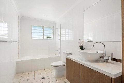 Nautilus On The Hill - Airlie Beach - Accommodation in Surfers Paradise 24