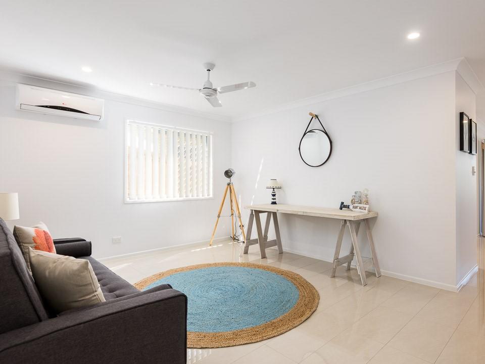 Lota QLD Accommodation in Surfers Paradise