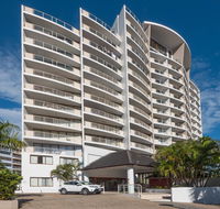 Broadbeach Savannah Resort - Accommodation in Surfers Paradise