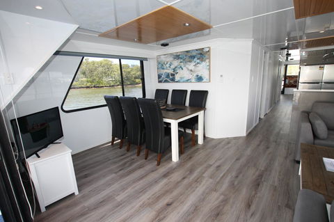 Coomera Houseboats - Accommodation in Surfers Paradise 36