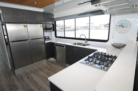 Coomera Houseboats - Accommodation in Surfers Paradise 37