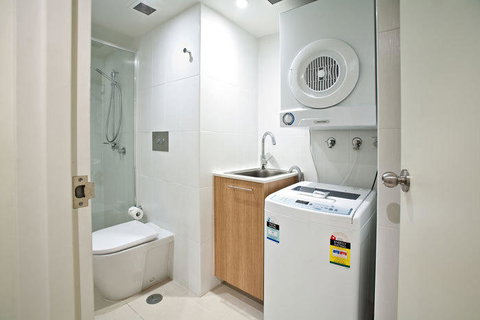 Lanai Riverside Apartments - Accommodation in Surfers Paradise 6