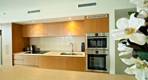 Lanai Riverside Apartments - Accommodation in Surfers Paradise 4