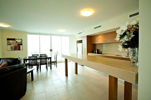 Lanai Riverside Apartments - Accommodation in Surfers Paradise 9