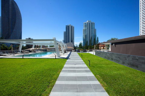 High Floor Ocean View Suites Broadbeach - Accommodation in Surfers Paradise 30