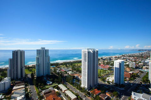 High Floor Ocean View Suites Broadbeach - Accommodation in Surfers Paradise 17