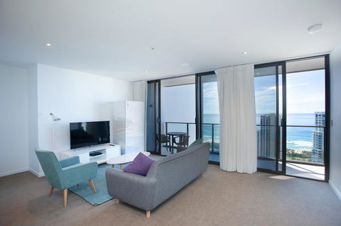 High Floor Ocean View Suites Broadbeach - Accommodation in Surfers Paradise 18