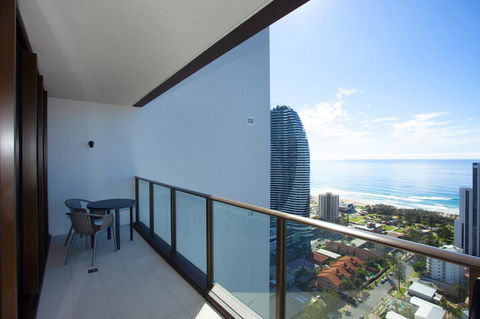 High Floor Ocean View Suites Broadbeach - Accommodation in Surfers Paradise 19