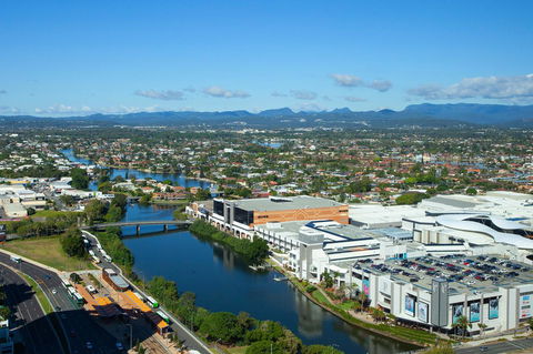 High Floor Ocean View Suites Broadbeach - Accommodation in Surfers Paradise 20