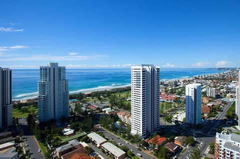 High Floor Ocean View Suites Broadbeach - Accommodation in Surfers Paradise 7