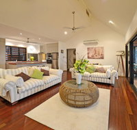 Paddons - Accommodation in Surfers Paradise