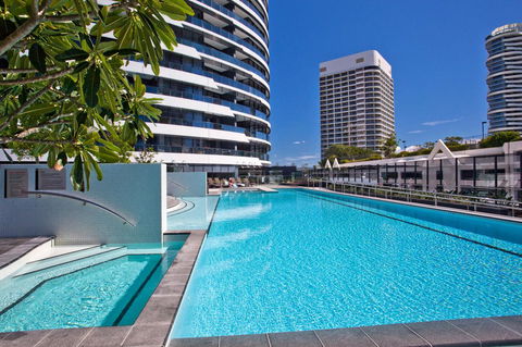 Oracle, 2 & 3 Bedroom Apartments - We Accommodate - Accommodation in Surfers Paradise 0