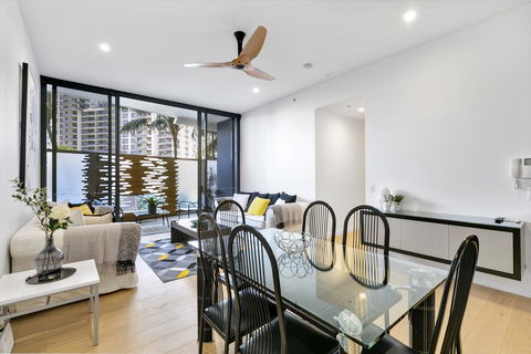 Oracle, 2 & 3 Bedroom Apartments - We Accommodate - Accommodation in Surfers Paradise 22