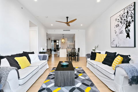 Oracle, 2 & 3 Bedroom Apartments - We Accommodate - Accommodation in Surfers Paradise 16