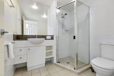 Broadbeach On The Park, 3 Bed Ocean - We Accommodate - Accommodation in Surfers Paradise 0