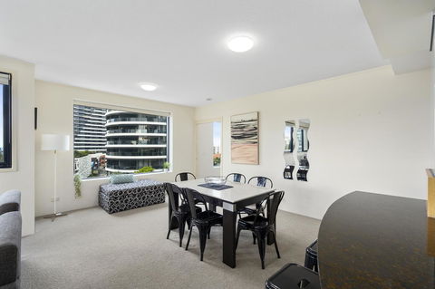 Broadbeach On The Park, 3 Bed Ocean - We Accommodate - Accommodation in Surfers Paradise 4