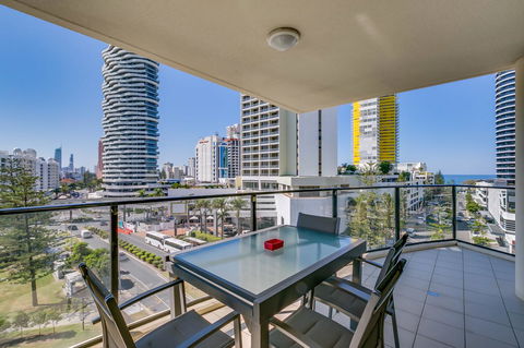 Broadbeach On The Park, 3 Bed Ocean - We Accommodate - Accommodation in Surfers Paradise 18
