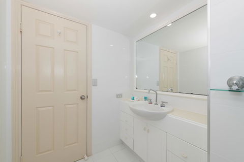 La Grande Apartments - Accommodation in Surfers Paradise 11