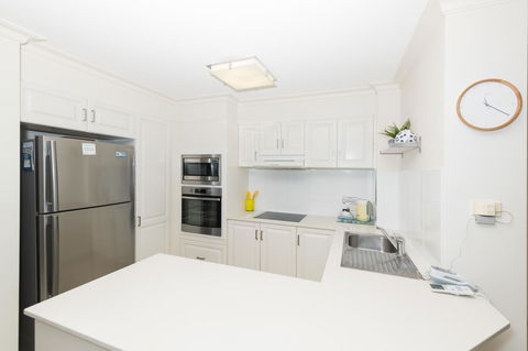 La Grande Apartments - Accommodation in Surfers Paradise 13