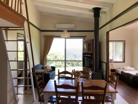 Montville Holiday Apartments - Accommodation in Surfers Paradise 12