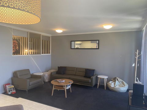 Waterside Holiday Rentals Unit 31 - Accommodation in Surfers Paradise 3