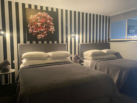 Waterside Holiday Rentals Unit 31 - Accommodation in Surfers Paradise 1
