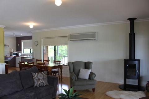 Waterside View - Accommodation in Surfers Paradise 1