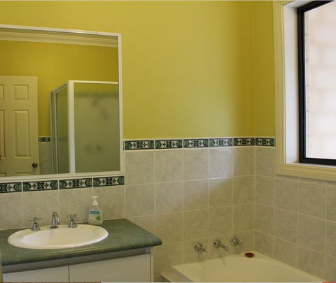 Waterside View - Accommodation in Surfers Paradise 2
