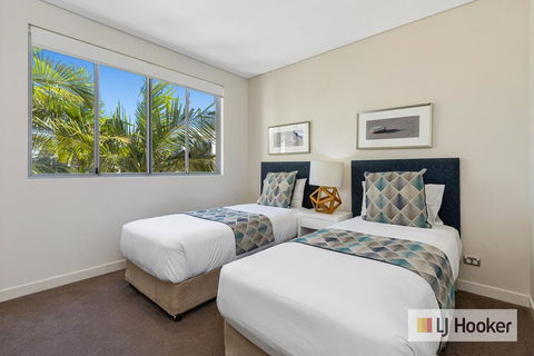 WAVE CULTURE 1204 - BEACH BLISS - Accommodation in Surfers Paradise 1