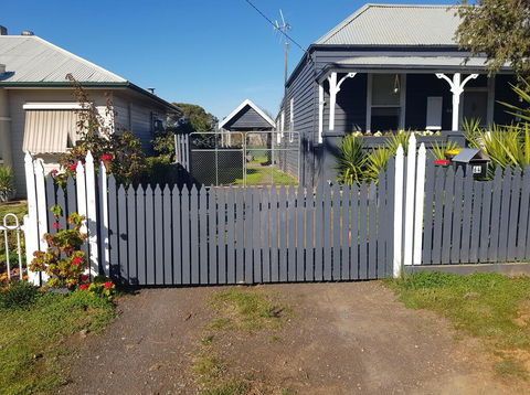 Welcome Stranger Cottage - Accommodation in Surfers Paradise 1