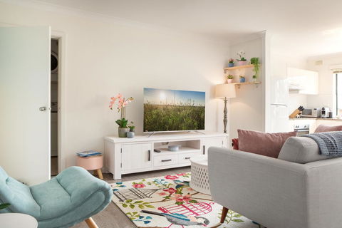 Welcome To Wonderland! In The Heart Of Strathfield - Accommodation in Surfers Paradise 1
