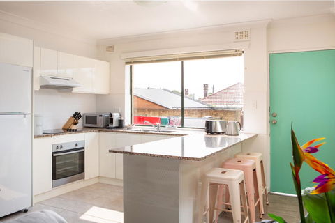 Welcome To Wonderland! In The Heart Of Strathfield - Accommodation in Surfers Paradise 2