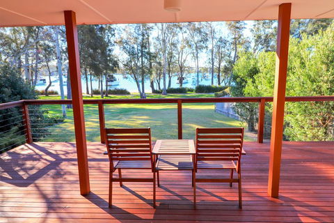 Wemberley Lakehouse - Accommodation in Surfers Paradise 0