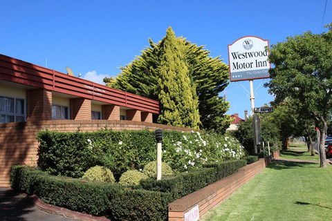 Westwood Motor Inn - Accommodation in Surfers Paradise 0