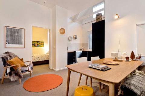 Whiskey Flat 2 - Accommodation in Surfers Paradise 2