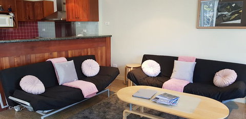 Whistler 1C - Accommodation in Surfers Paradise 3