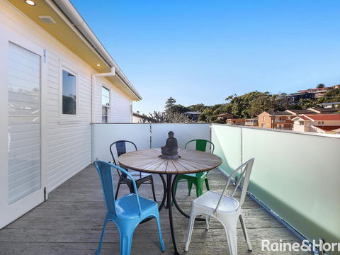 White Beach - 42 Ash Street - Accommodation in Surfers Paradise 2