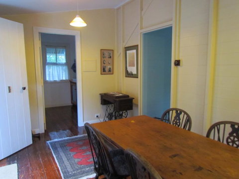 Whitsunday Cane Cutters Cottage - Accommodation in Surfers Paradise 3