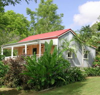 Whitsunday Cane Cutters Cottage - Accommodation in Surfers Paradise